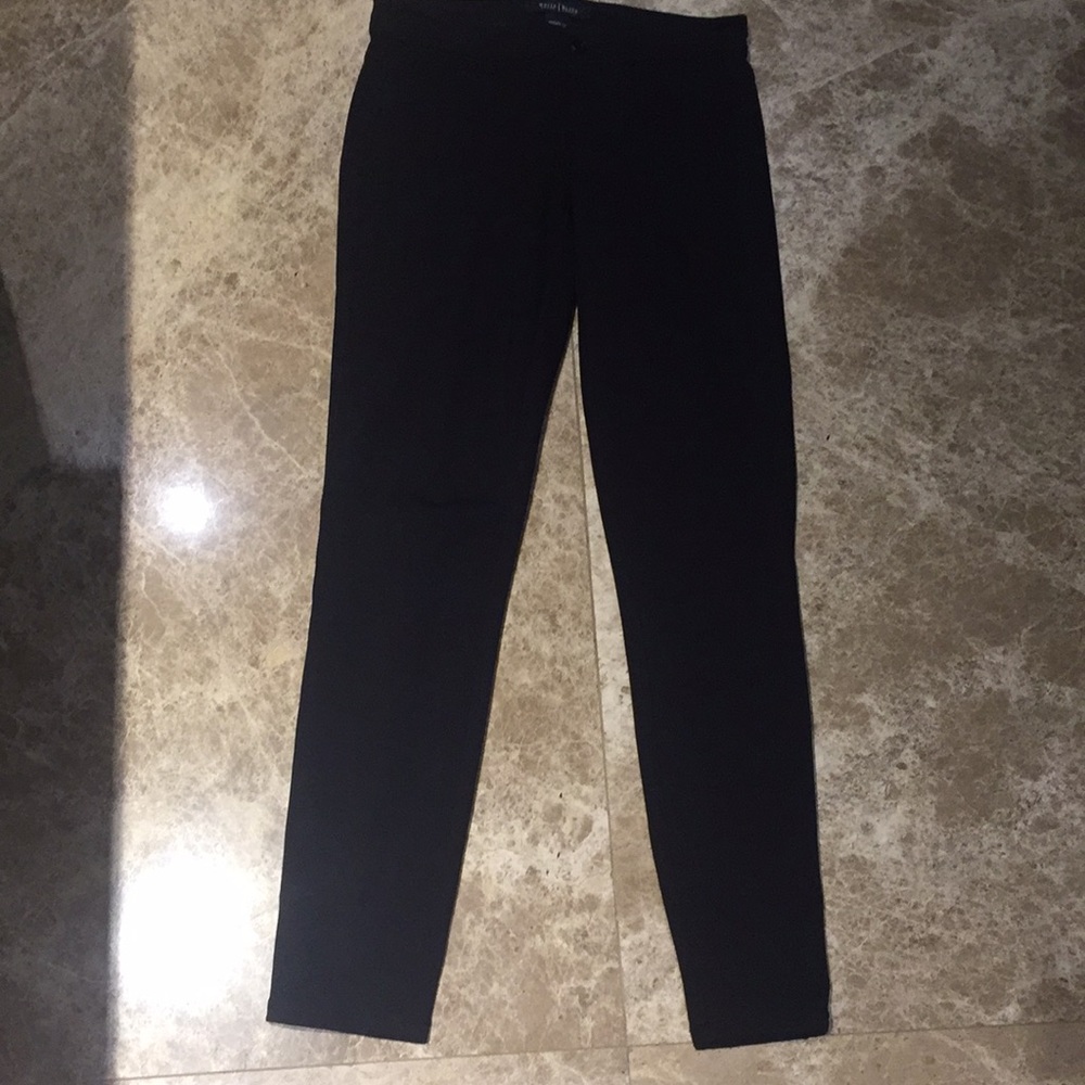 NWOT White House Black Market  black ponte pant
